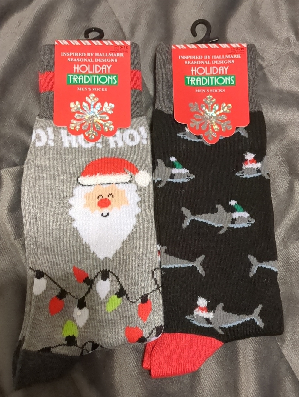 🎄Hallmark Holiday Crew Socks - Gray Santa & Black Shark with Red Accents